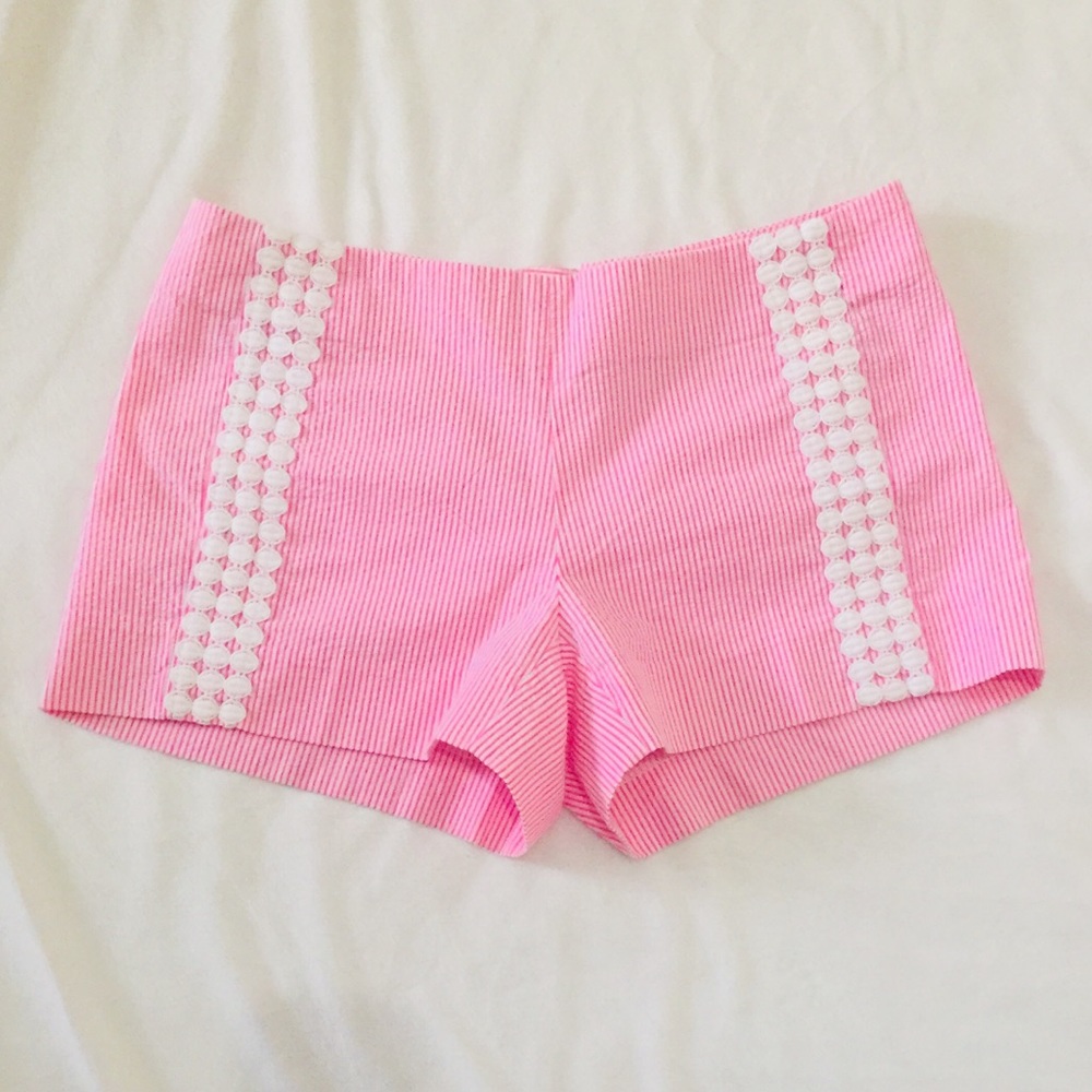 Like New🌸Lilly Pulitzer Liza Seersucker Shorts - Picture 2 of 8